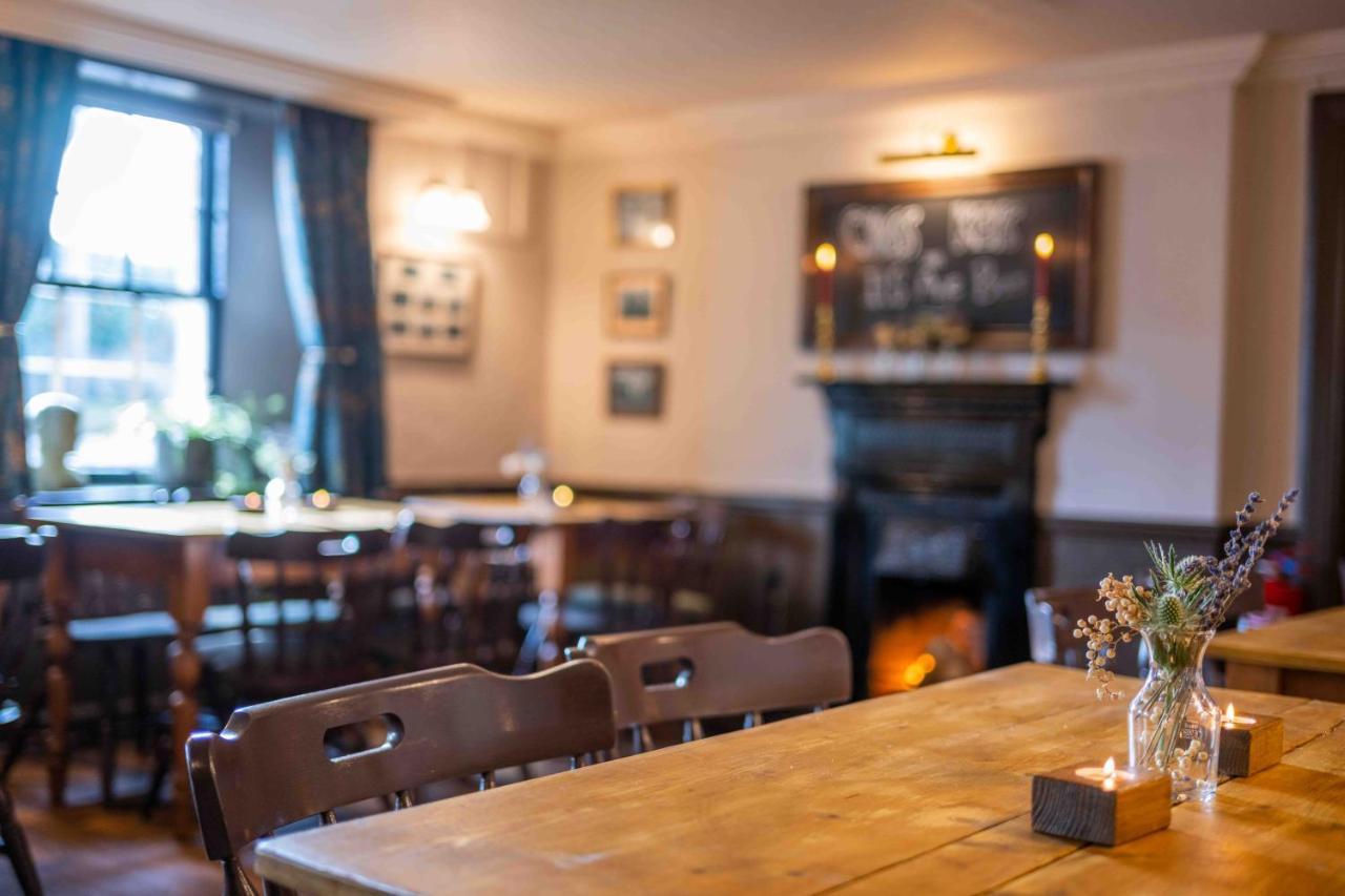 Cross Keys Inn Ettrickbridge Ettrickbridge End Екстер'єр фото